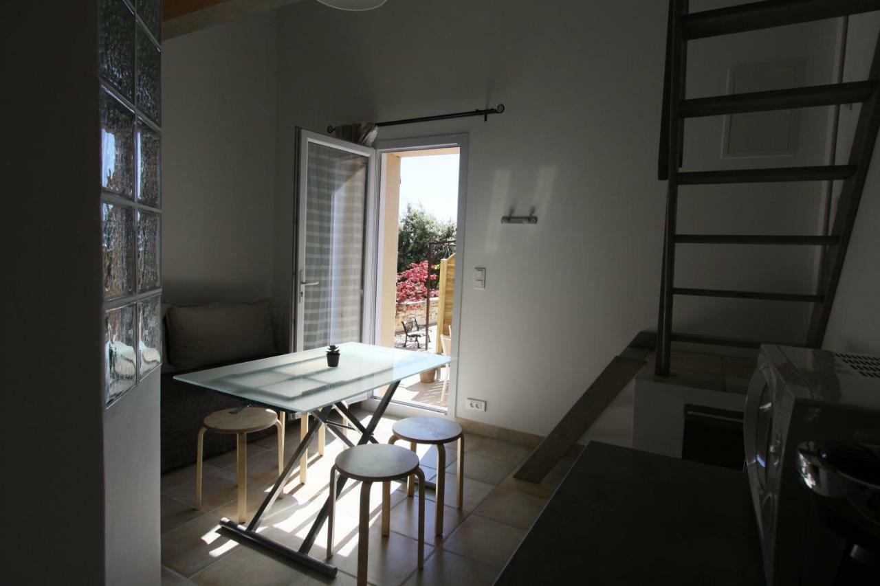 Maison D'Hotes La Garenne Puyloubier Екстериор снимка